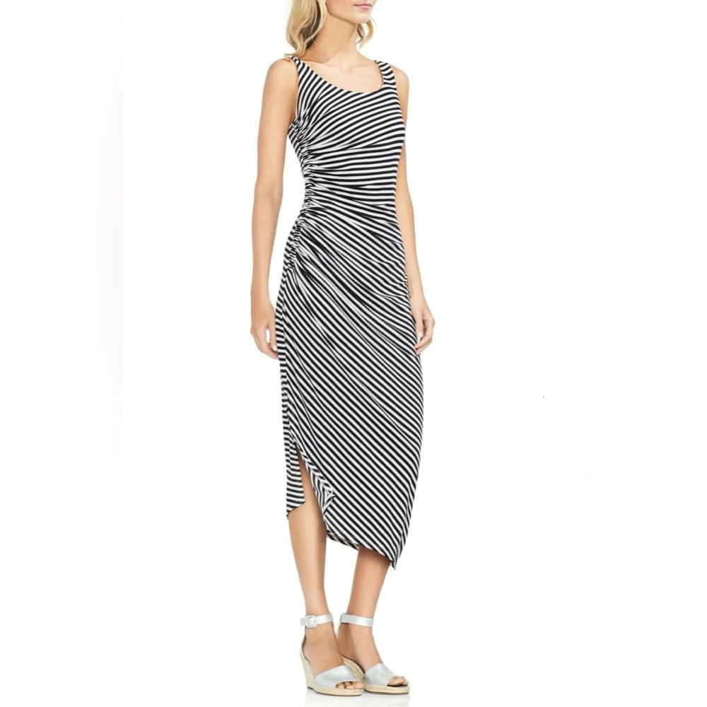 VINCE CAMUTO BLACK WHITE STRIPES RUSHED LONG DRESS.